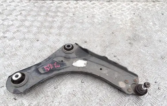 Renault Megane III Front lower control arm/wishbone sdf