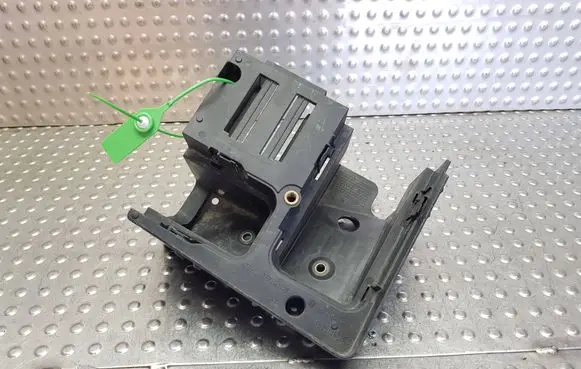 Volkswagen Golf VI Fuse box cover S26371356 1K0907361B