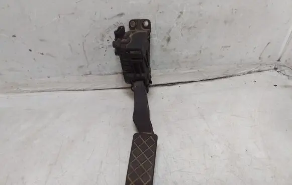 Volkswagen Transporter - Caravelle T5 Accelerator throttle pedal 7H1721503D