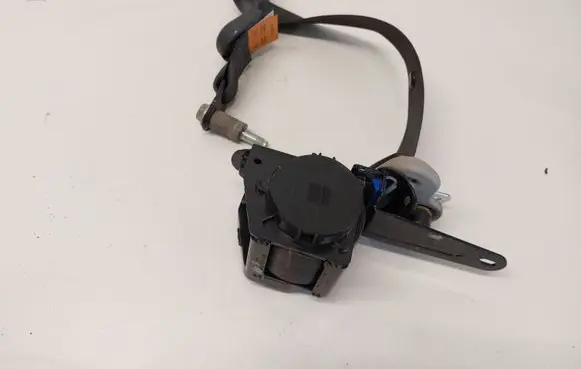 Opel Antara Front seatbelt