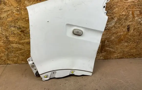 Renault Master II Fender 187221