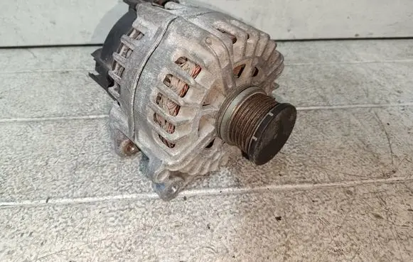 Audi A6 S6 C7 4G Generator/alternator 04L903017C