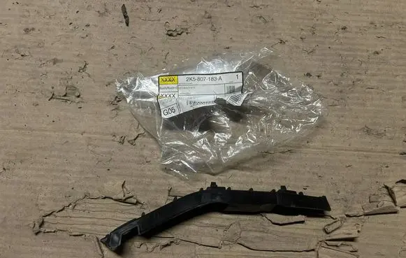Volkswagen Caddy Front bumper mounting bracket 2K5807183