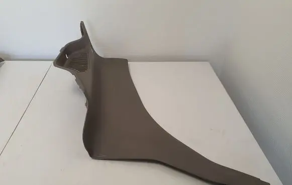 (C) pillar trim