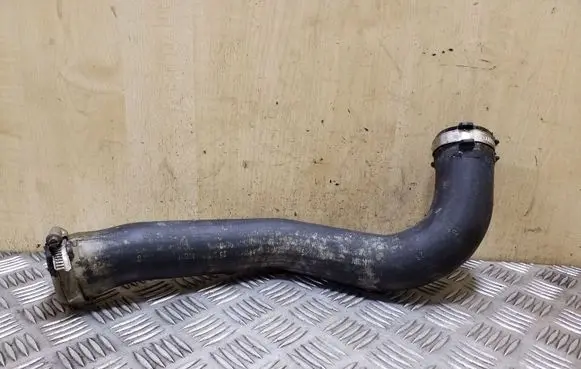 Audi Q7 4L Intercooler hose/pipe 7L6145737B