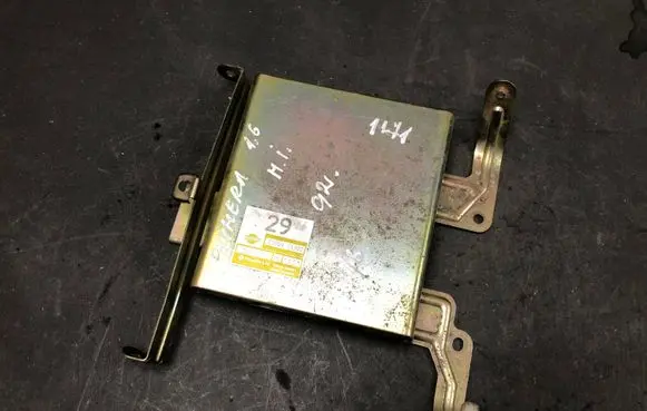 Suzuki Jimny Engine control unit/module 2260461J02 EDCN80