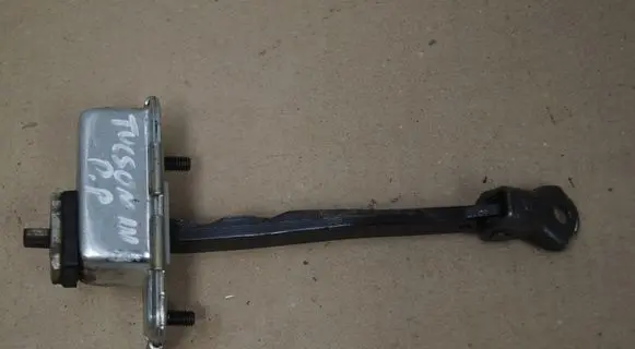 Hyundai Tucson TL Front door check strap stopper 