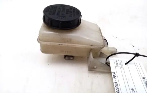 Nissan Murano Z50 Brake fluid reservoir 