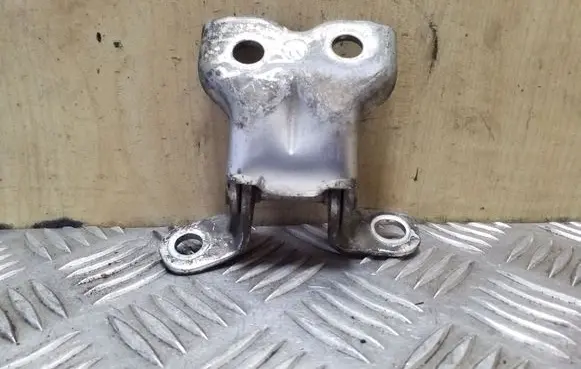Toyota Corolla E120 E130 Front door lower hinge 
