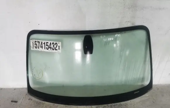 BMW 1 E82 E88 Front windscreen/windshield window 