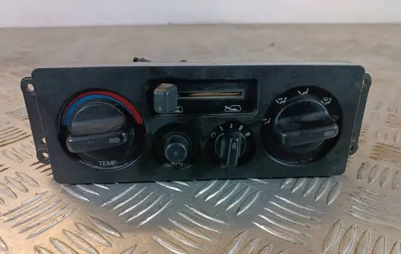 Opel Monterey Climate control unit