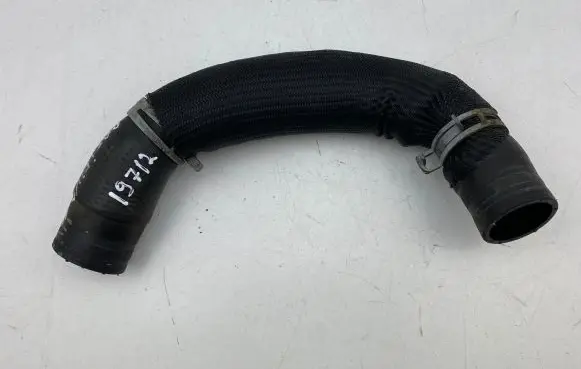 Chrysler Pacifica Air intake hose/pipe