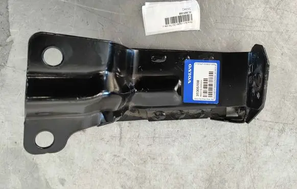 Volvo XC70 Radiator support slam panel bracket 31305108 31202100