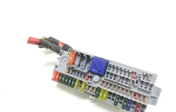 BMW 7 G11 G12 Fuse module 935031301 4153427000 4153427000B