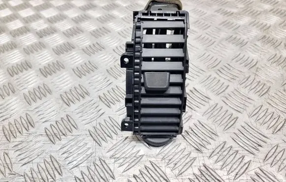 Nissan Note (E11) Dash center air vent grill 687509U00A