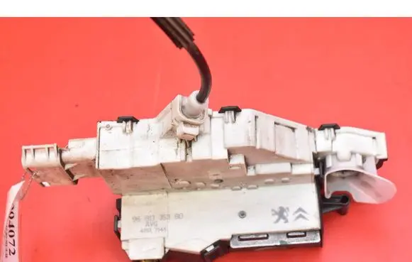 Fiat Scudo Front door lock 9681335380
