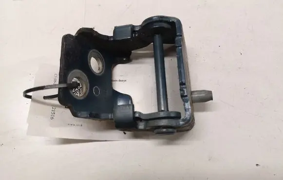 Citroen C5 Front door lower hinge