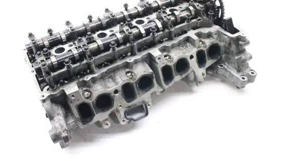 BMW 1 F20 F21 Engine head 7812601 7812603