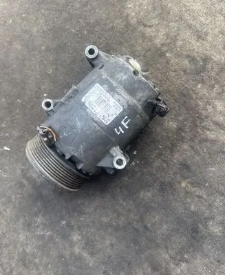 Renault Espace IV Air conditioning (A/C) compressor (pump) 01140136 8200436108