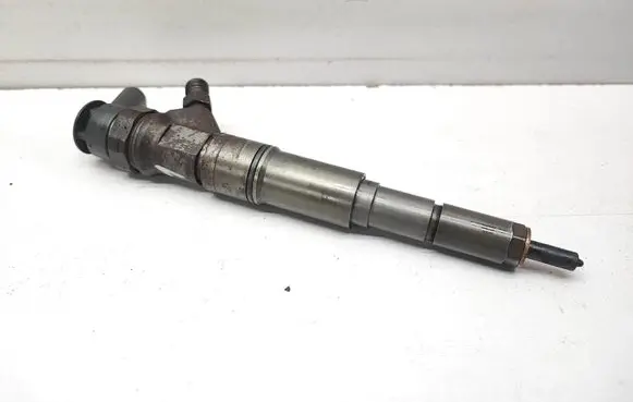 BMW 5 E60 E61 Fuel injector 7794435 0445110209