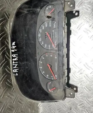 Hyundai Lantra I Speedometer (instrument cluster) 71110551 78811290