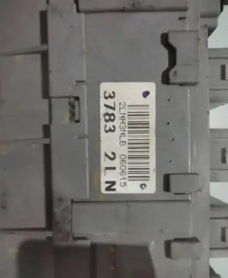 Honda Civic Fuse module 37832LN 060615 2LNH3NLB
