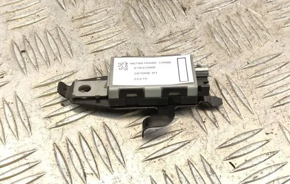 Peugeot 308 Aerial antenna amplifier 9678016880 28709E01 81637600