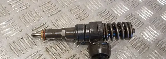 Ford Galaxy Fuel injector 038130073 038130073AK