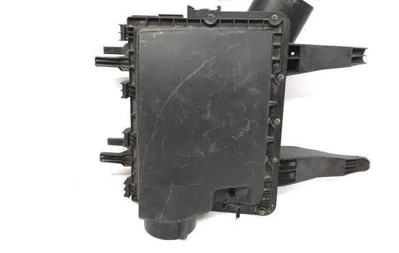 Mercedes-Benz Sprinter W907 W910 Air filter box A9075280100