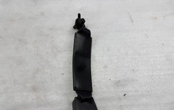 Ford Mustang VI Rear seatbelt buckle MR3BC699D73
