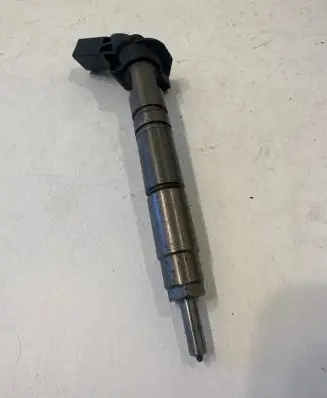 Mercedes-Benz ML W164 Fuel injector A6420701987 0445115076