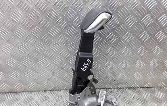 Peugeot 2008 I Hand brake/parking brake motor 98067000zq