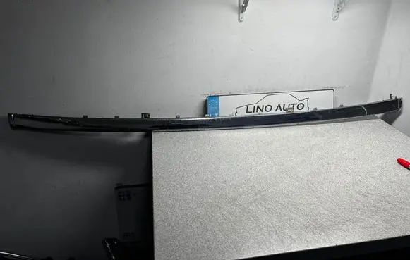 BMW 7 E32 Rear bumper trim bar molding 1908074