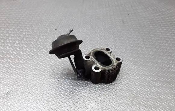 Toyota Avensis T250 Engine shut-off valve 