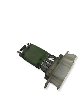 Volkswagen PASSAT B6 Heater blower motor/fan resistor 1K0959263A