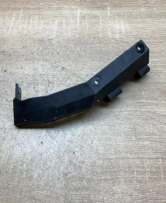 Renault 19 Bumper support mounting bracket corner 7700792948