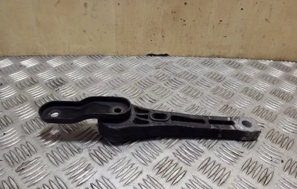 Audi TT TTS Mk2 Engine mount bracket 3C0199855J