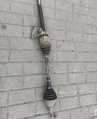 Renault Latitude (L70) Front driveshaft