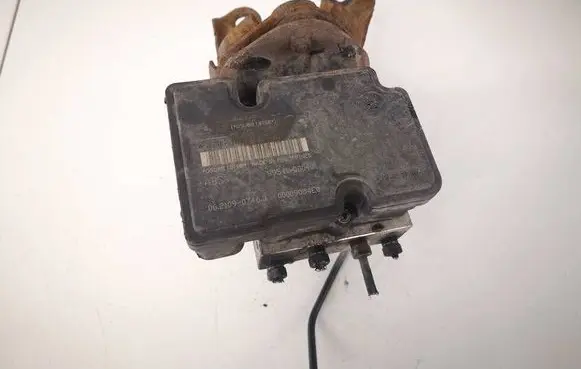 Toyota Yaris ABS Pump 895410D040