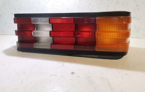 Mercedes-Benz W123 Rear/tail lights 0153364R3