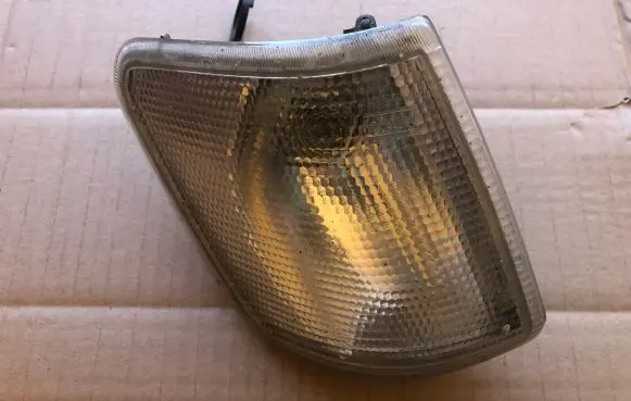 Ford Fiesta Front indicator light
