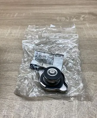 Mazda 6 Coolant expansion tank/reservoir cap WL8115205A