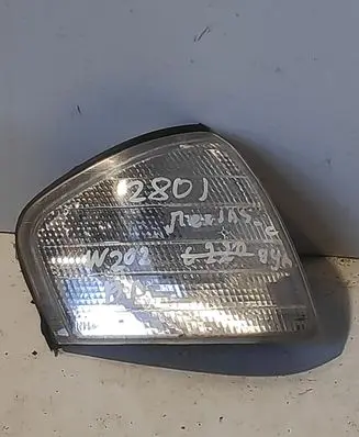Mercedes-Benz C W202 Front indicator light