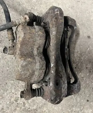 Hyundai Santa Fe Front brake caliper BC141047