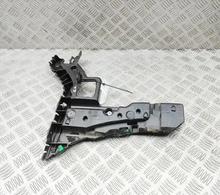 Polestar 2 Rear bumper mounting bracket 31663652