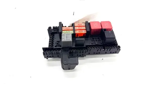 Mercedes-Benz C AMG W205 Fuse box set A2059068501