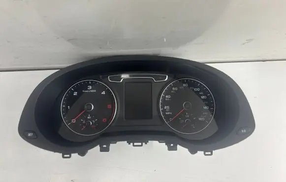 Audi Q3 8U Speedometer (instrument cluster) 8UO920990E