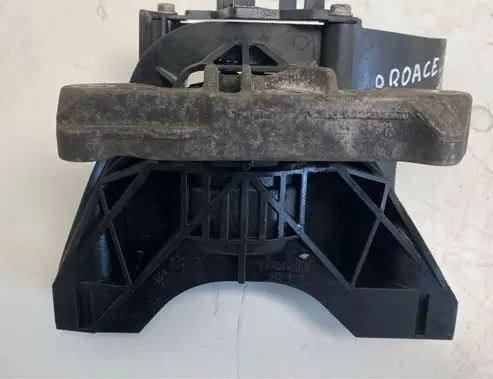 Toyota ProAce City Engine mount bracket