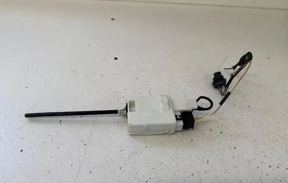 Opel Vivaro Fuel tank cap lock 8200032984 91166188