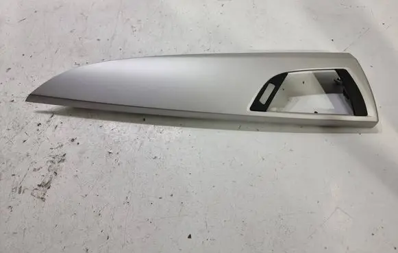 BMW 1 F20 F21 Dashboard glove box trim 9205364
